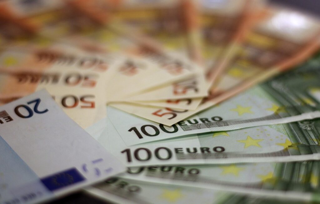 Over 65, da gennaio scatta questa esenzione automatica: vale fino a 300 euro
