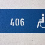 Immagine che illustra i requisiti per il bonus Legge 104 e le modalità di accesso per le persone con disabilità.